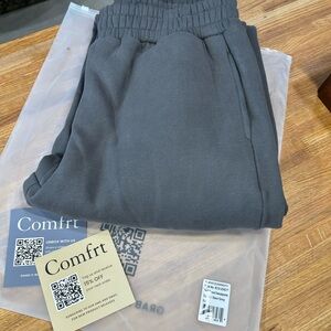 Comfrt DND Travel Sweatpants NWT/L